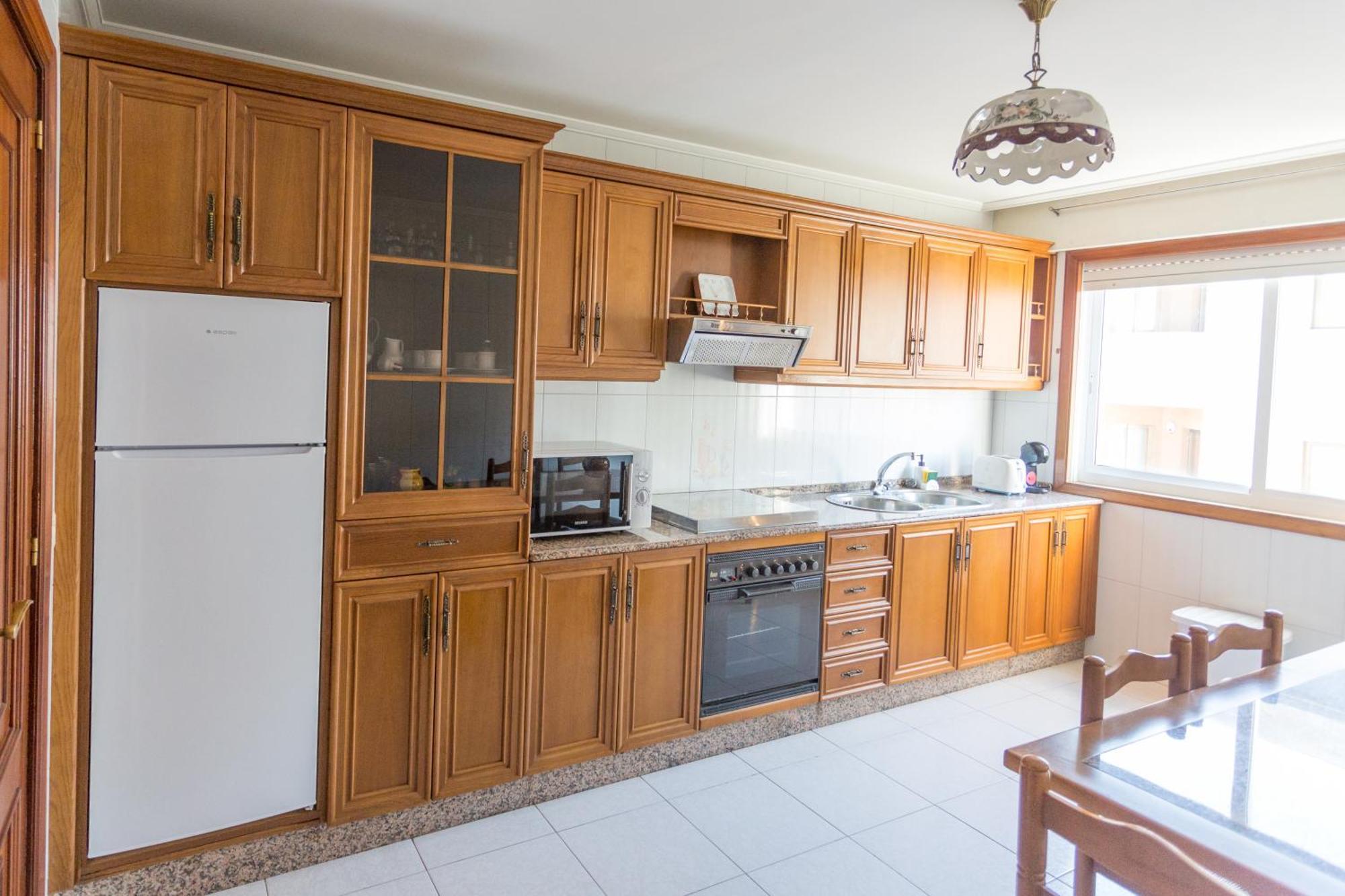 Disfruta De Melide En Este Amplio Apartamento Luaran gambar